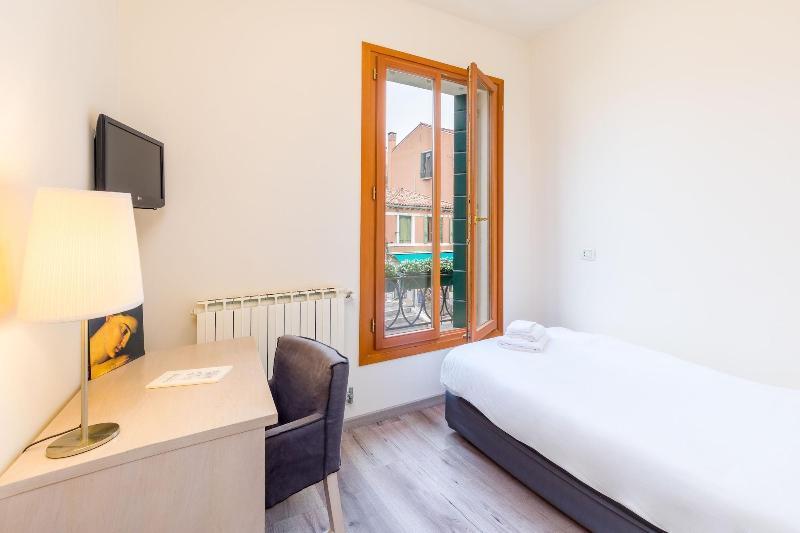 Casanova Ai Tolentini Hotel Venetië